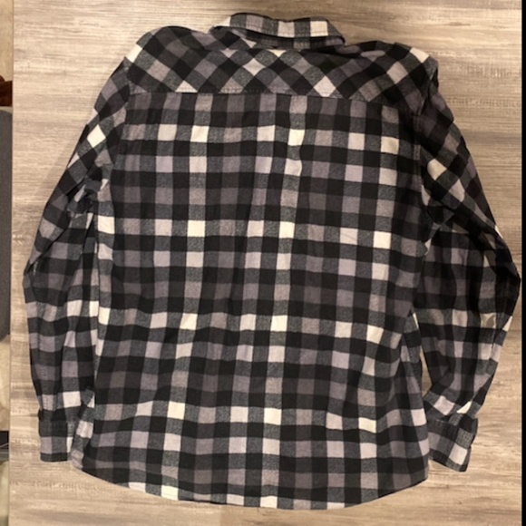 Quicksilver Men’s flannel - Picture 2 of 7